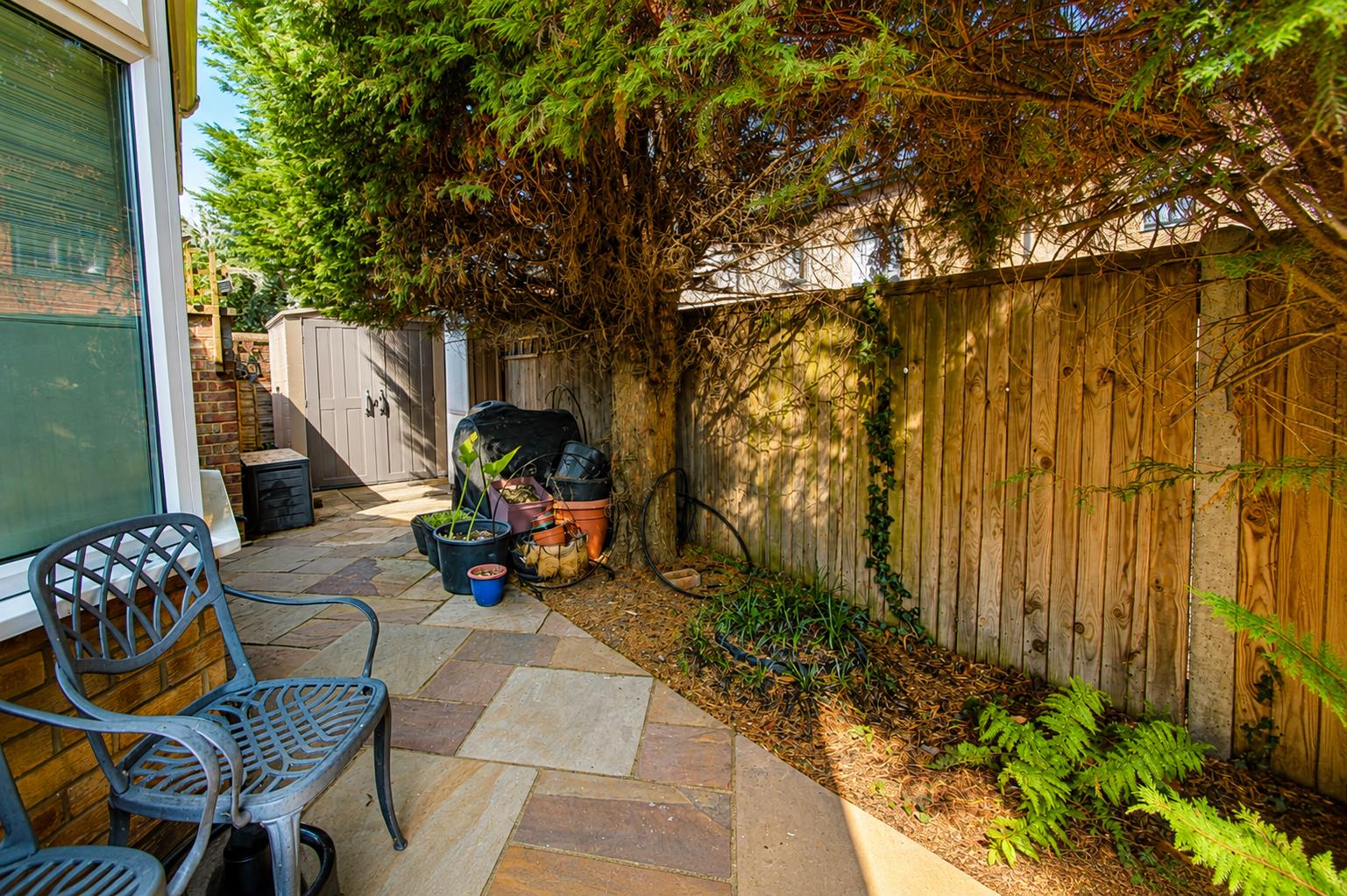 Groveside Close, Carshalton